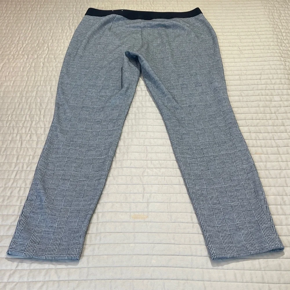 Talbots SOHO ANKLE WOMENS 12  Black and Gray Plaid Dress Pants PULL ON ELASTIC